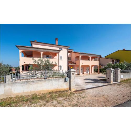 1 Bedroom Amazing Apartment In Rovinj