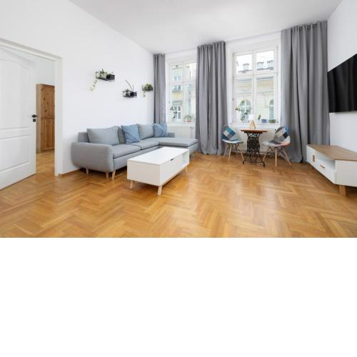 1-bedroom Apartment - Radziwiłłowska 14 Street