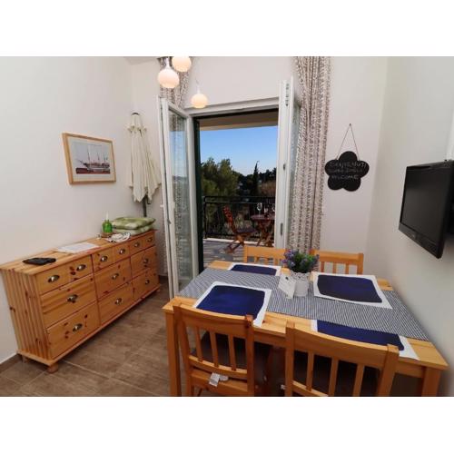 1 bedroom apartment with balcony