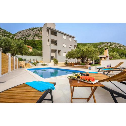 1 Bedroom Awesome Apartment In Klek