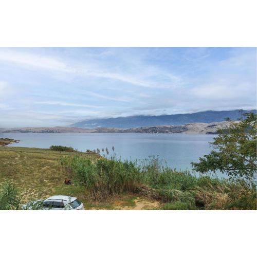 1 Bedroom Awesome Apartment In Pag