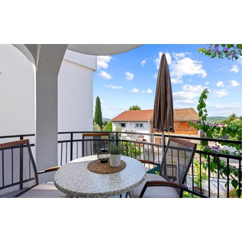1 Bedroom Awesome Apartment In Pirovac