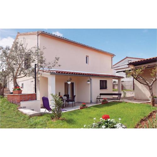 1 Bedroom Awesome Apartment In Pula