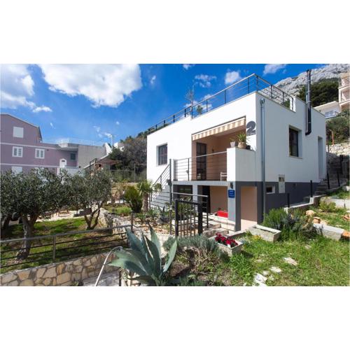 1 Bedroom Cozy Home In Marusici Omis