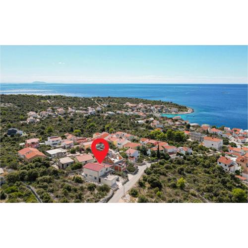 1 Bedroom Gorgeous Apartment In Kanica