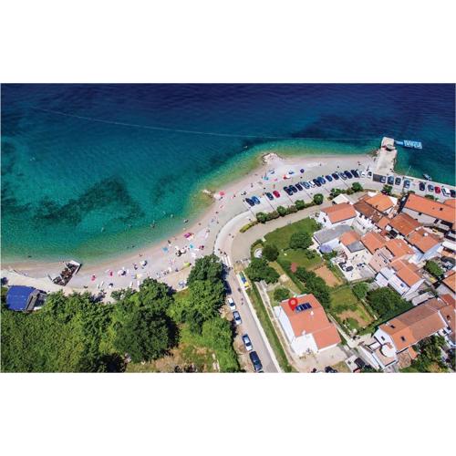1 Bedroom Gorgeous Apartment In Njivice