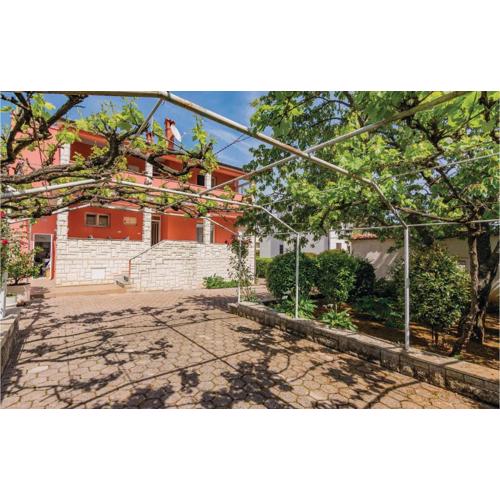 1 Bedroom Lovely Apartment In Rovinj