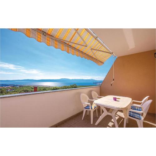 1 Bedroom Lovely Apartment In Smrika