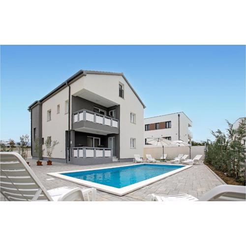 1 Bedroom Lovely Apartment In Vrsi