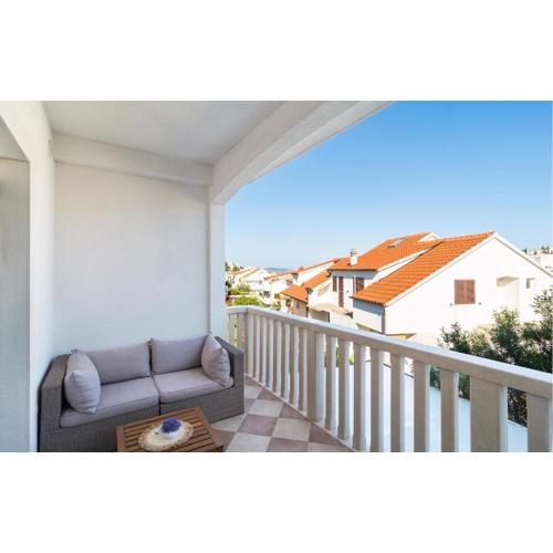 1 Bedroom Nice Apartment In Hvar