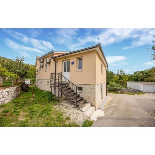 1 Bedroom Nice Apartment In Imotski