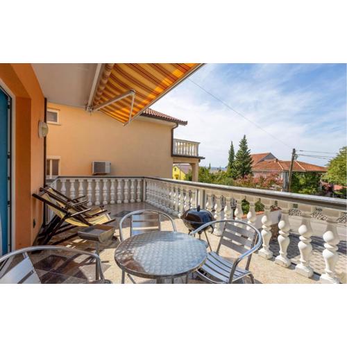 1 Bedroom Nice Apartment In Selce