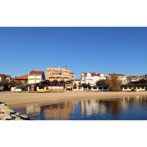 1 Bedroom Nice Apartment In Turanj