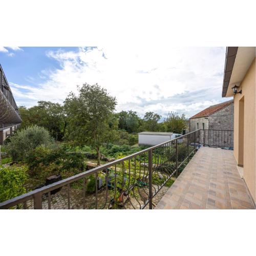 1 Bedroom Stunning Apartment In Imotski