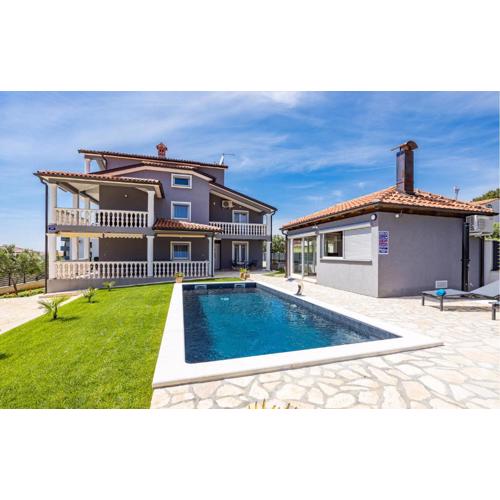 1 Bedroom Stunning Apartment In Medulin