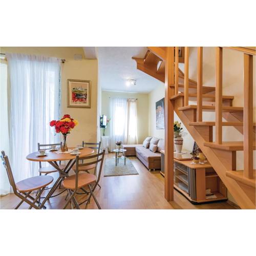 1 Bedroom Stunning Apartment In Rovinj