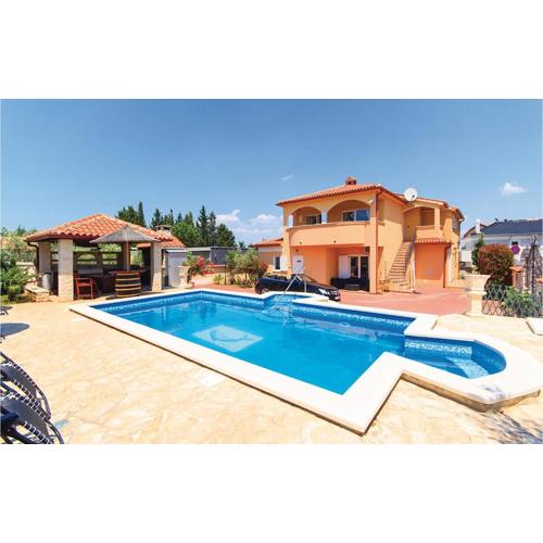 1 Bedroom Stunning Apartment In Stinjan