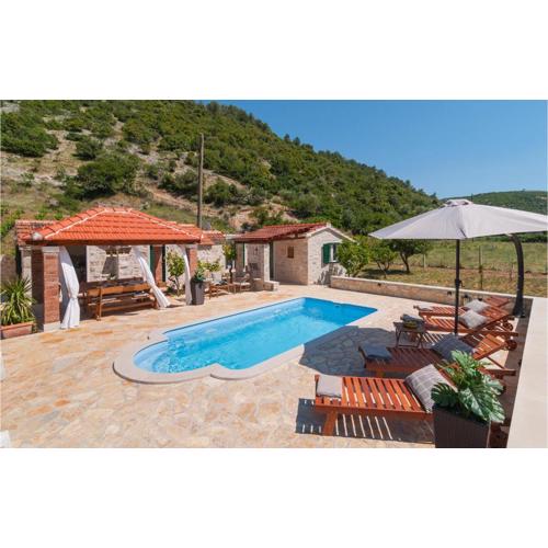 1 Bedroom Stunning Home In Postira