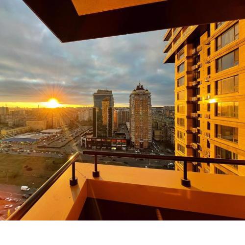 1 room 60m2 center of Obolon near River side. 11 Floor