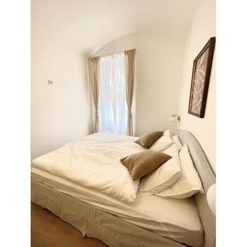 10 minutes National museum Prague, Cozy Apartment