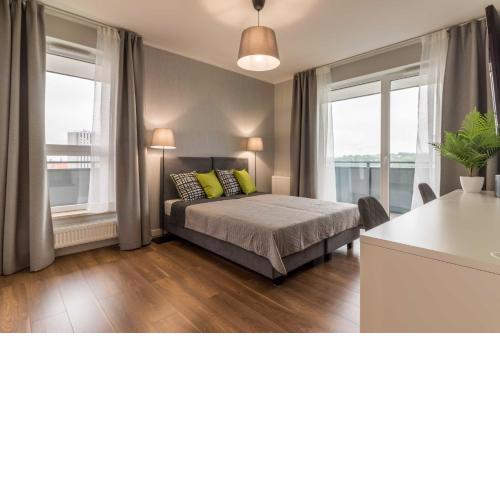 12th Floor Apartment Beautiful City View Terrace