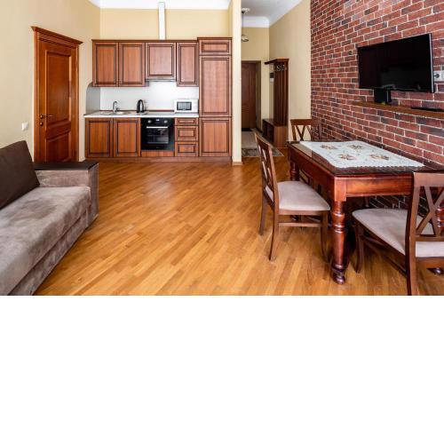 13 Franka Apartment 1
