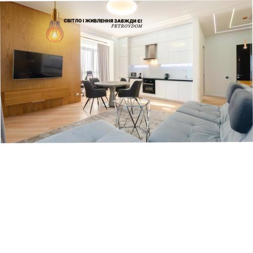 16141 Jack House Panoramic city view