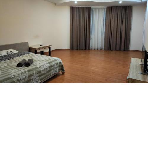 Запорізька 19. City Rooms