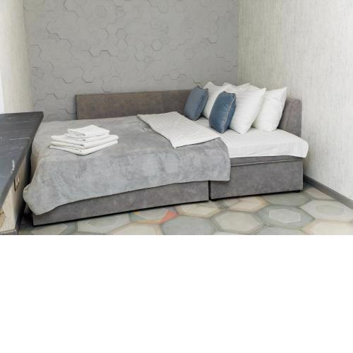 2 кімнатні квартири на Каштановій Алеї. Мережа AlexApartments. Безконтатне заселення 24/7