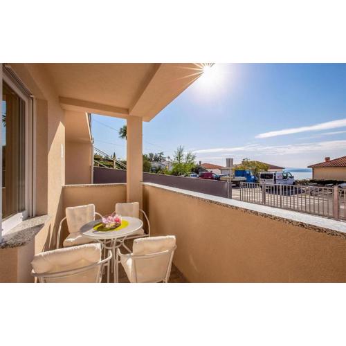 2 Bedroom Amazing Apartment In Dramalj