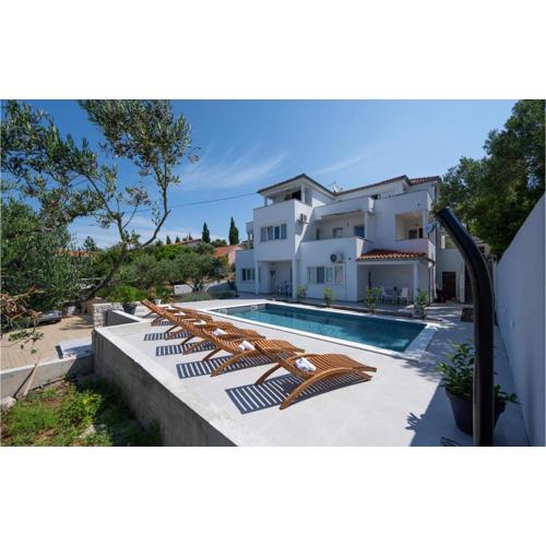 2 Bedroom Amazing Apartment In Murter