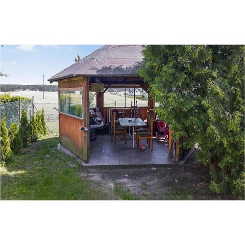 2 Bedroom Amazing Apartment In Stezyca