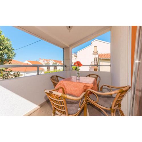2 Bedroom Amazing Apartment In Turanj