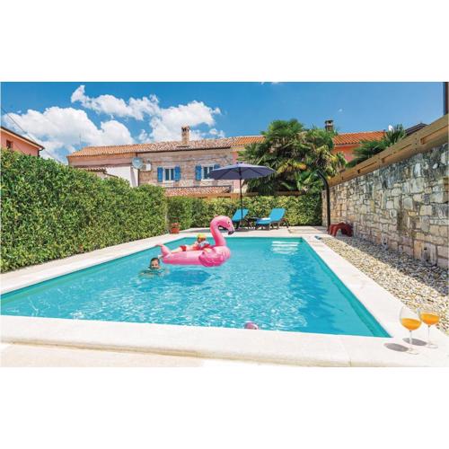 2 Bedroom Amazing Home In Rovinj