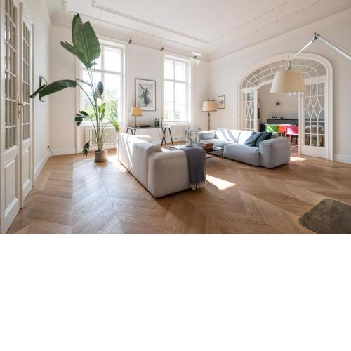 2-Bedroom Apartment with Private Library