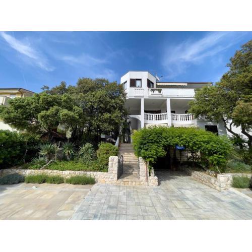 2 Bedroom apartment with sea view