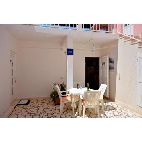 2-bedroom apartment with seaview 3558-2