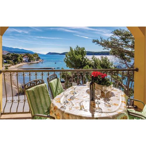 2 Bedroom Awesome Apartment In Banjol
