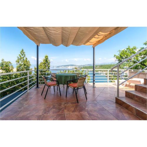 2 Bedroom Awesome Apartment In Kraljevica