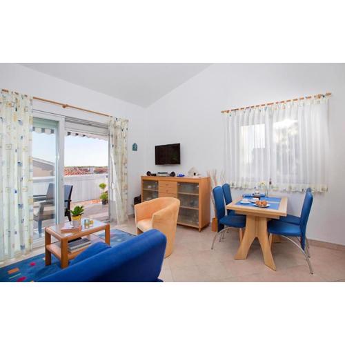 2 Bedroom Awesome Apartment In Vabriga
