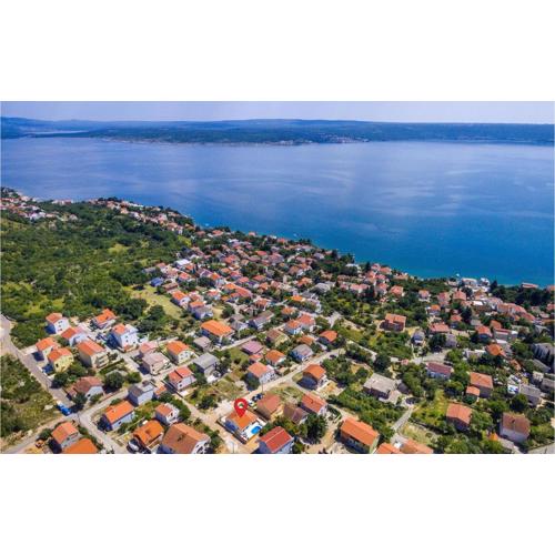 2 Bedroom Awesome Home In Maslenica