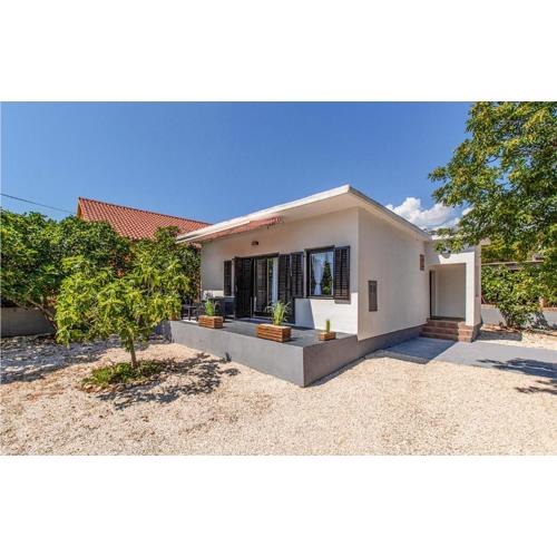 2 Bedroom Awesome Home In Seline