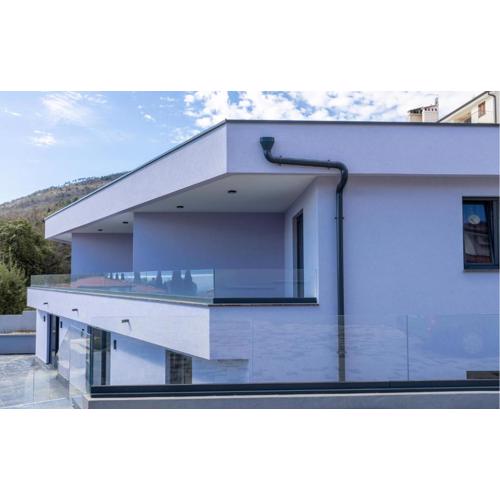 2 Bedroom Beautiful Apartment In Lovran