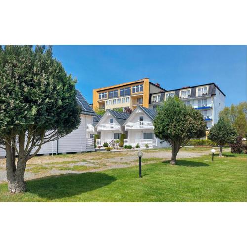 2 Bedroom Beautiful Home In Darlówko