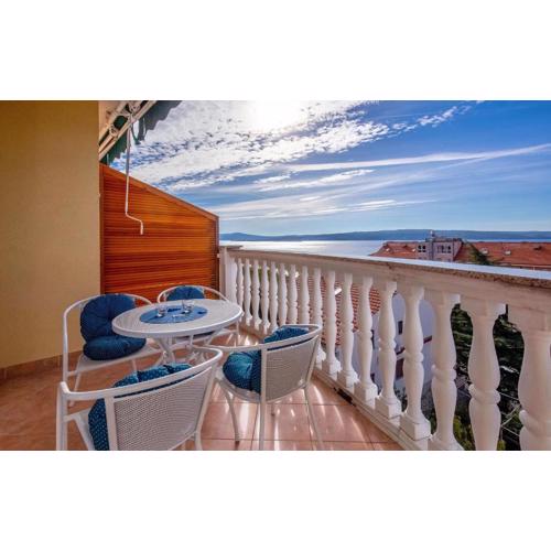 2 Bedroom Cozy Apartment In Crikvenica