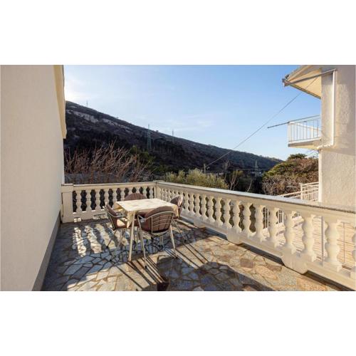 2 Bedroom Gorgeous Apartment In Knezica