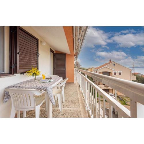 2 Bedroom Gorgeous Apartment In Kozino