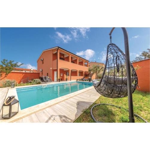 2 Bedroom Gorgeous Apartment In Liznjan