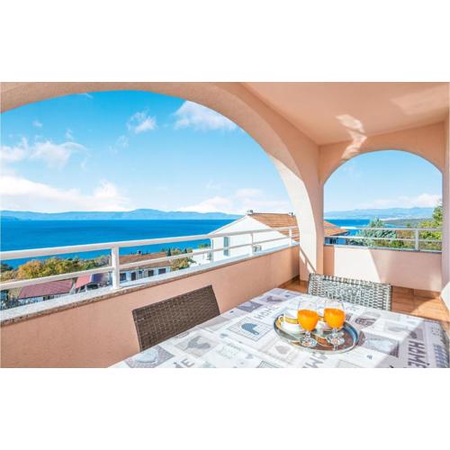 2 Bedroom Gorgeous Apartment In Njivice