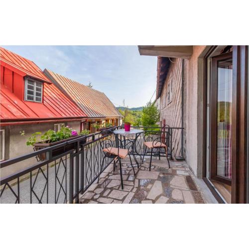 2 Bedroom Lovely Apartment In Fuzine